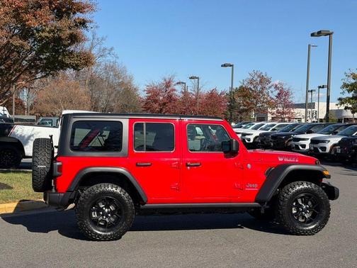 2025 Jeep Wrangler 4xe Sport