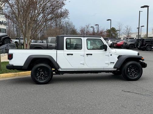 2025 Jeep Gladiator Sport