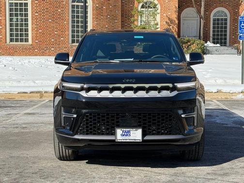 2026 Jeep Grand Wagoneer Base