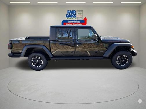 Black Clearcoat 2026 Jeep Gladiator Rubicon