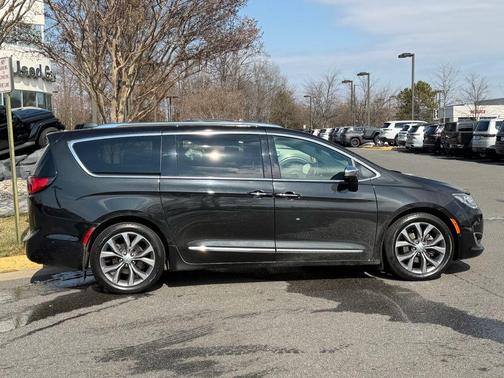 2020 Chrysler Pacifica Limited