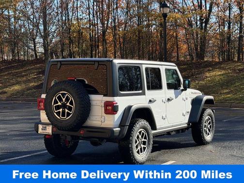 Bright White Clearcoat 2026 Jeep Wrangler Rubicon
