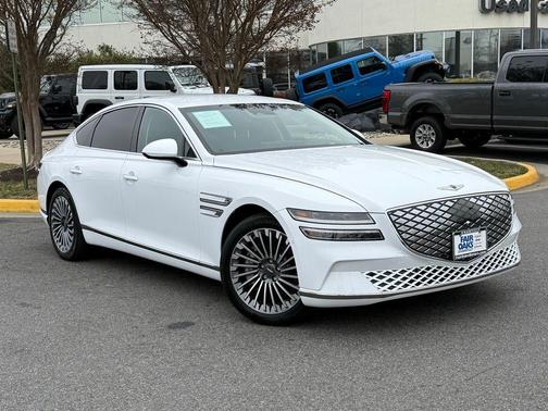 2023 Genesis Electrified G80 Base