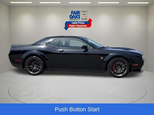 Pitch Black Clearcoat 2020 Dodge Challenger R/T Scat Pack