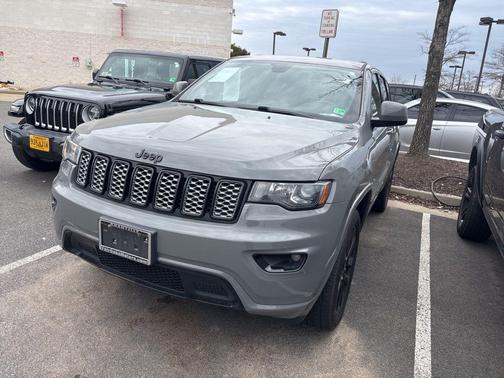 2020 Jeep Grand Cherokee Altitude