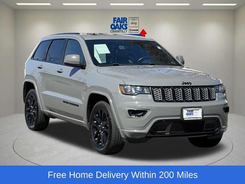 Sting Gray Clearcoat 2020 Jeep Grand Cherokee Altitude