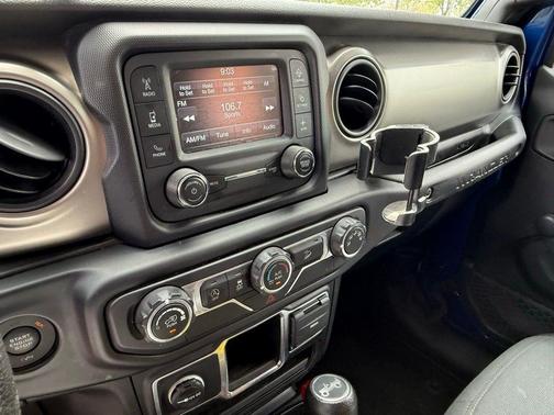 2018 Jeep Wrangler Sport