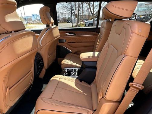 2025 Jeep Grand Cherokee L Summit