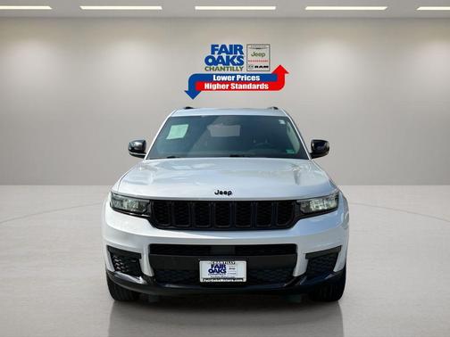 2022 Jeep Grand Cherokee L Laredo