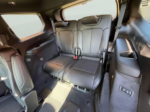 2025 Jeep Grand Cherokee L Overland