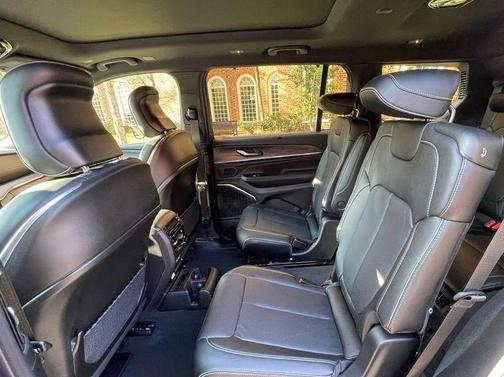 2025 Jeep Grand Cherokee L Overland