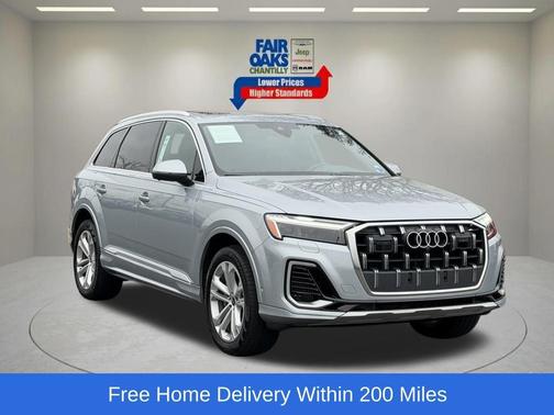 Satellite Silver Metallic 2025 Audi Q7 55 Premium Plus