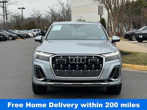 Satellite Silver Metallic 2025 Audi Q7 55 Premium Plus