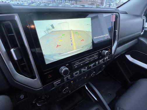 2025 Nissan Frontier SV