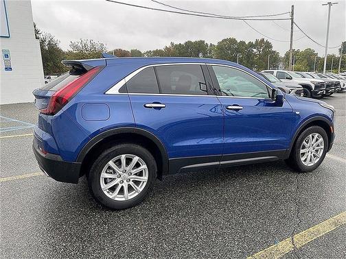 2023 Cadillac XT4 Luxury