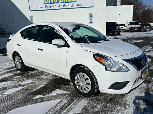 2019 Nissan Versa 1.6 SV