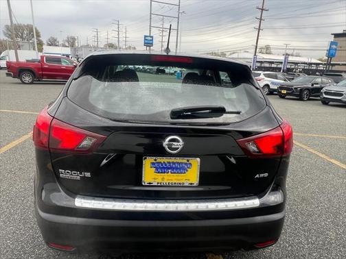 2018 Nissan Rogue Sport S