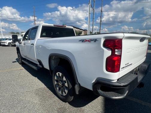 2022 Chevrolet Silverado 2500 Custom
