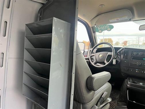 2024 Chevrolet Express 2500 RWD 2500 Regular Wheelbase WT