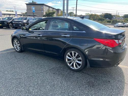 2013 Hyundai SONATA SE