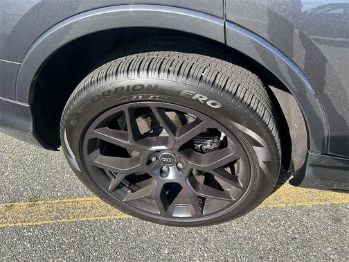 2025 Audi SQ7 4.0T Premium Plus