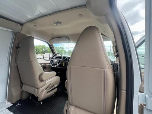 2024 Chevrolet Express 2500 RWD 2500 Extended Wheelbase WT