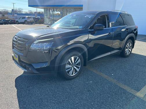 2024 Nissan Pathfinder SL 4WD