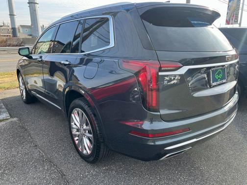 2021 Cadillac XT6 Premium Luxury FWD