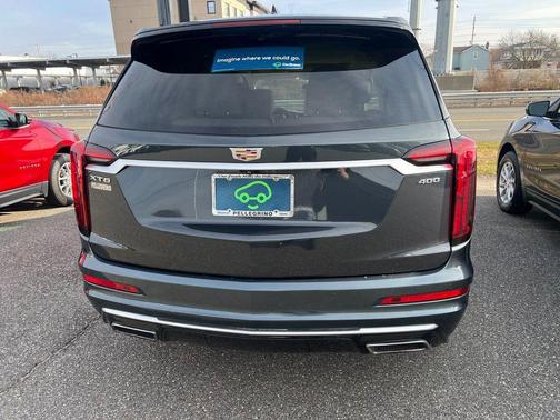 2021 Cadillac XT6 Premium Luxury FWD