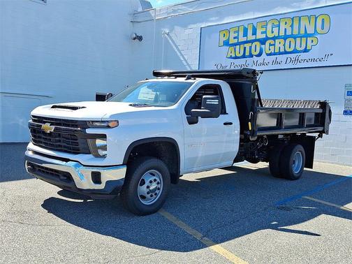 2025 Chevrolet Silverado 3500 WT