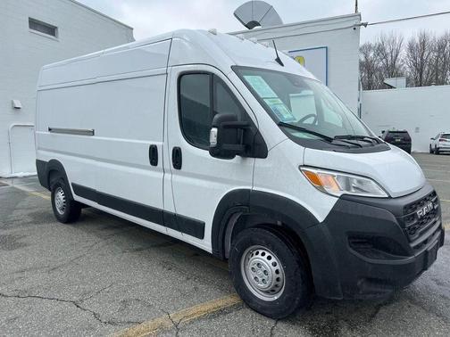 Bright White Clearcoat 2024 RAM ProMaster 2500 Tradesman