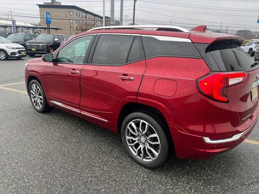 2022 GMC Terrain Denali