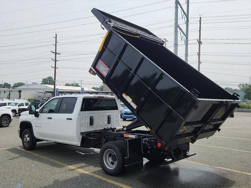 2025 Chevrolet Silverado 3500 WT
