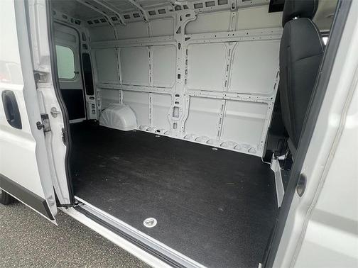 2024 RAM ProMaster 2500 Tradesman