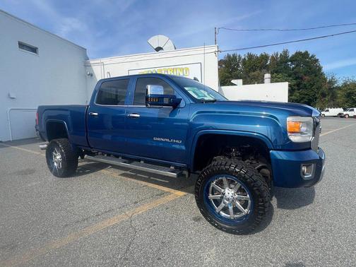 2015 GMC Sierra 2500 Denali