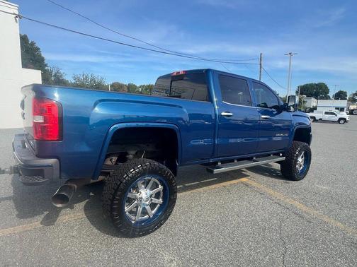 2015 GMC Sierra 2500 Denali