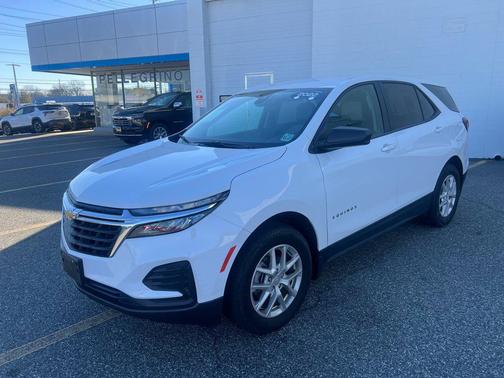 2022 Chevrolet Equinox LS