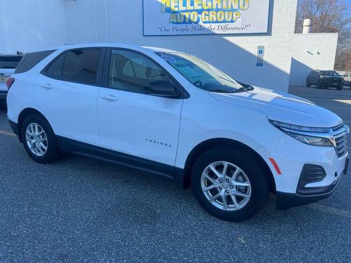 2022 Chevrolet Equinox LS