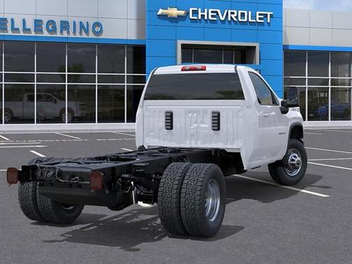 2025 Chevrolet Silverado 3500 WT