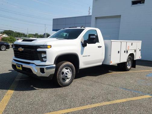 2025 Chevrolet Silverado 3500 WT