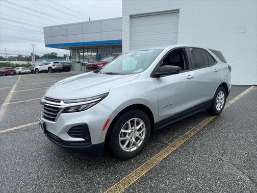 2022 Chevrolet Equinox LS