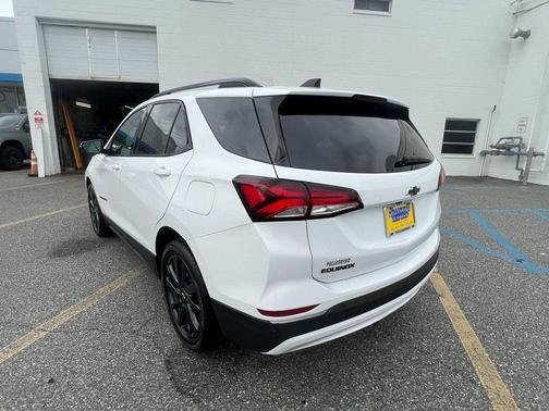 2022 Chevrolet Equinox FWD RS