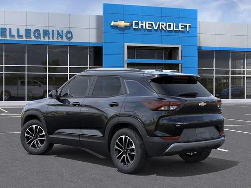 Mosaic Black Metallic 2026 Chevrolet Trailblazer LT