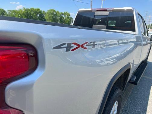 Silver Ice Metallic 2022 Chevrolet Silverado 2500 LT