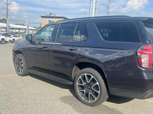 2023 Chevrolet Tahoe 4WD RST