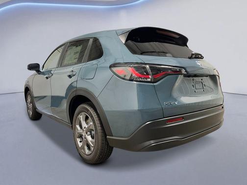 Pearl 2027 Honda HR-V LX