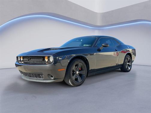 2017 Dodge Challenger SXT