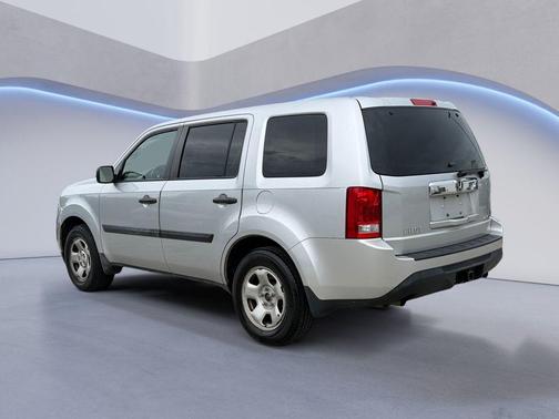 Alabaster Silver Metallic 2012 Honda Pilot LX