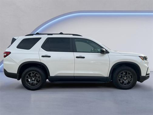 2023 Honda Pilot TrailSport