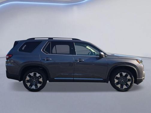 Modern Steel Metallic 2026 Honda Pilot Touring